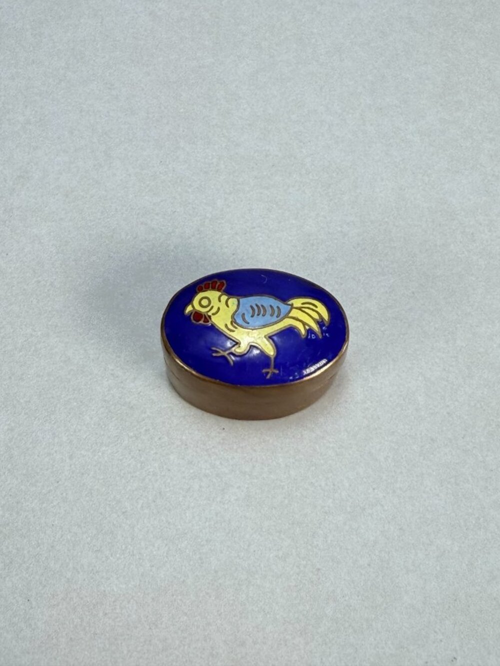 Vintage Cloisonne Enamel Trinket Box Blue Rooster Oval Pill Box - Picture 2 of 6